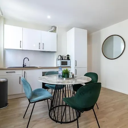 B3#two Bedrooms#champs Elysees#arc De Triomphe#ac شقة باريس